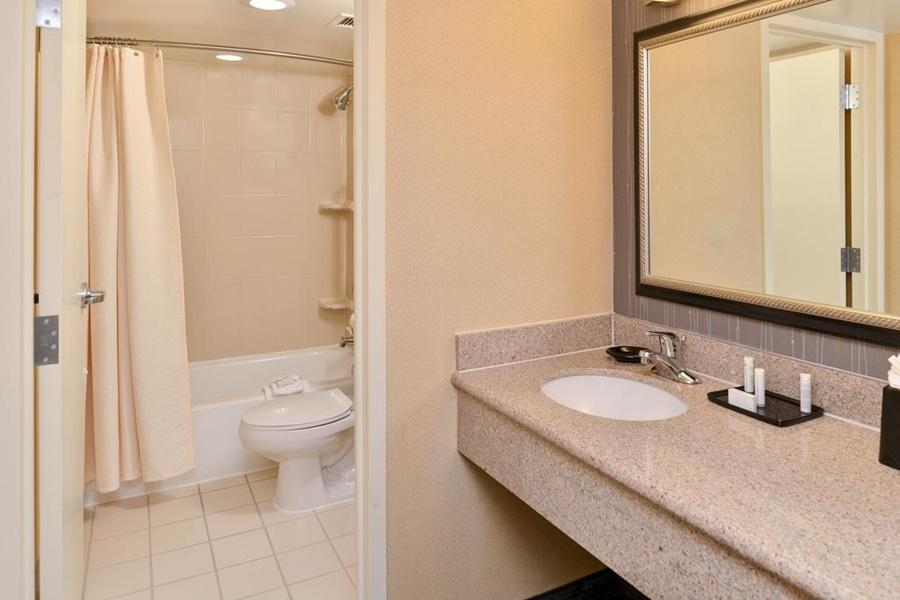 Courtyard By Marriott Denver Cherry Creek Exterior foto