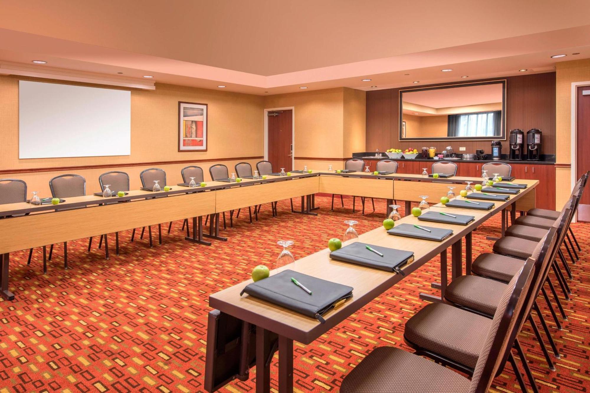 Courtyard By Marriott Denver Cherry Creek Exterior foto