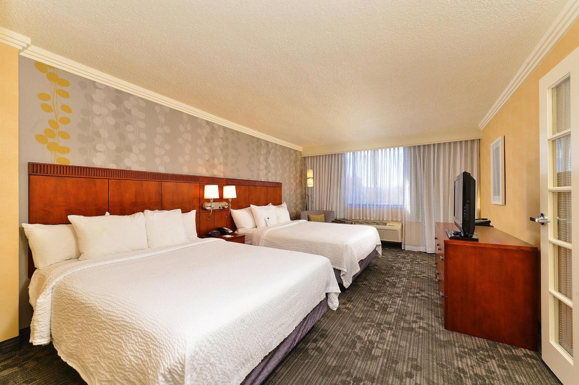 Courtyard By Marriott Denver Cherry Creek Exterior foto