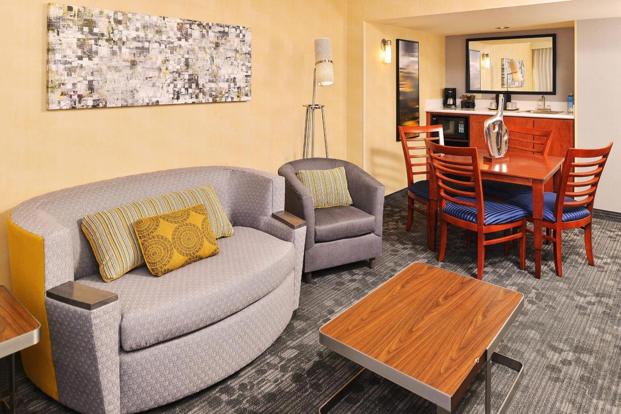 Courtyard By Marriott Denver Cherry Creek Exterior foto