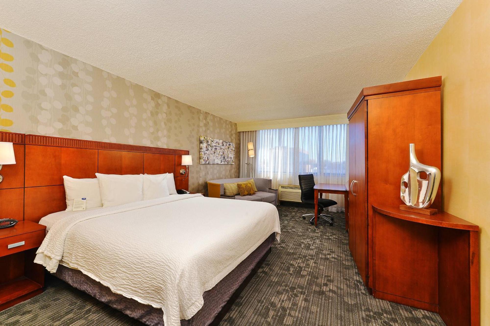 Courtyard By Marriott Denver Cherry Creek Exterior foto